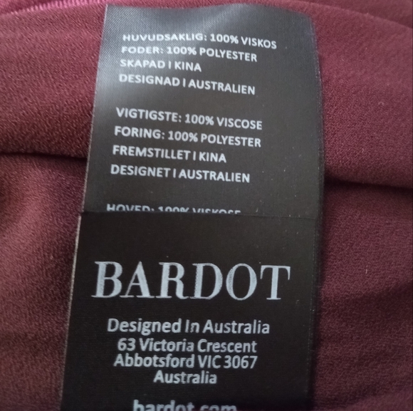 🆕⭐ BARDOT wine red satin backless maxi dress - Picture 6 of 9